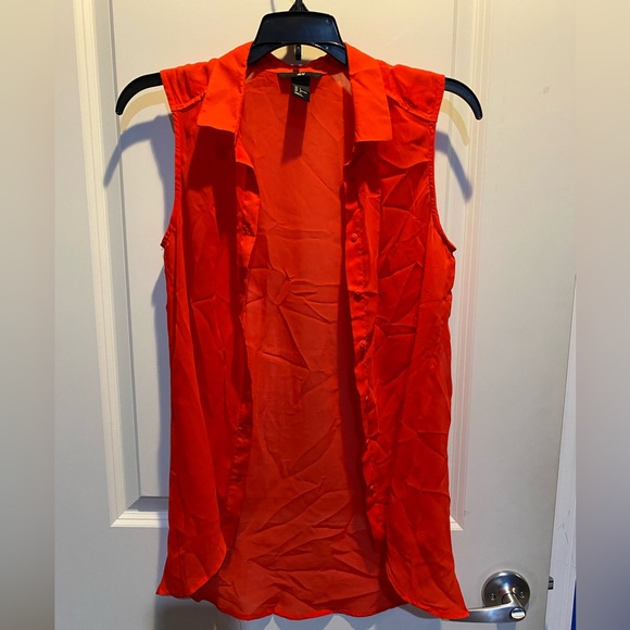 Sheer Red Sleeveless Blouse - Picture 2 of 4